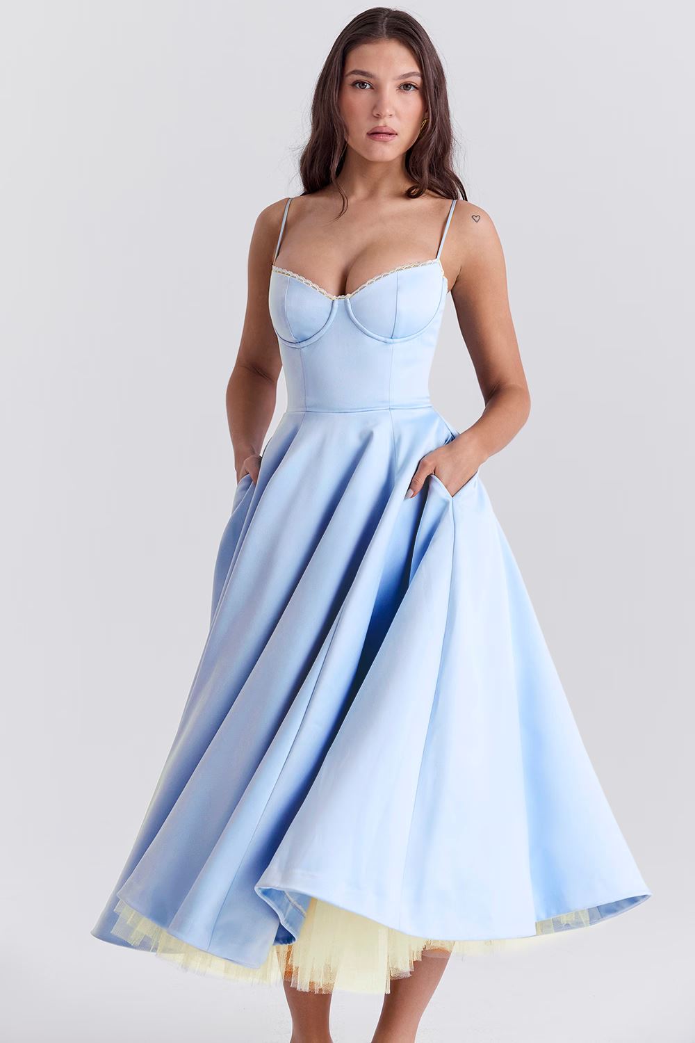 Lana | Elegantes Satinkleid Frauen