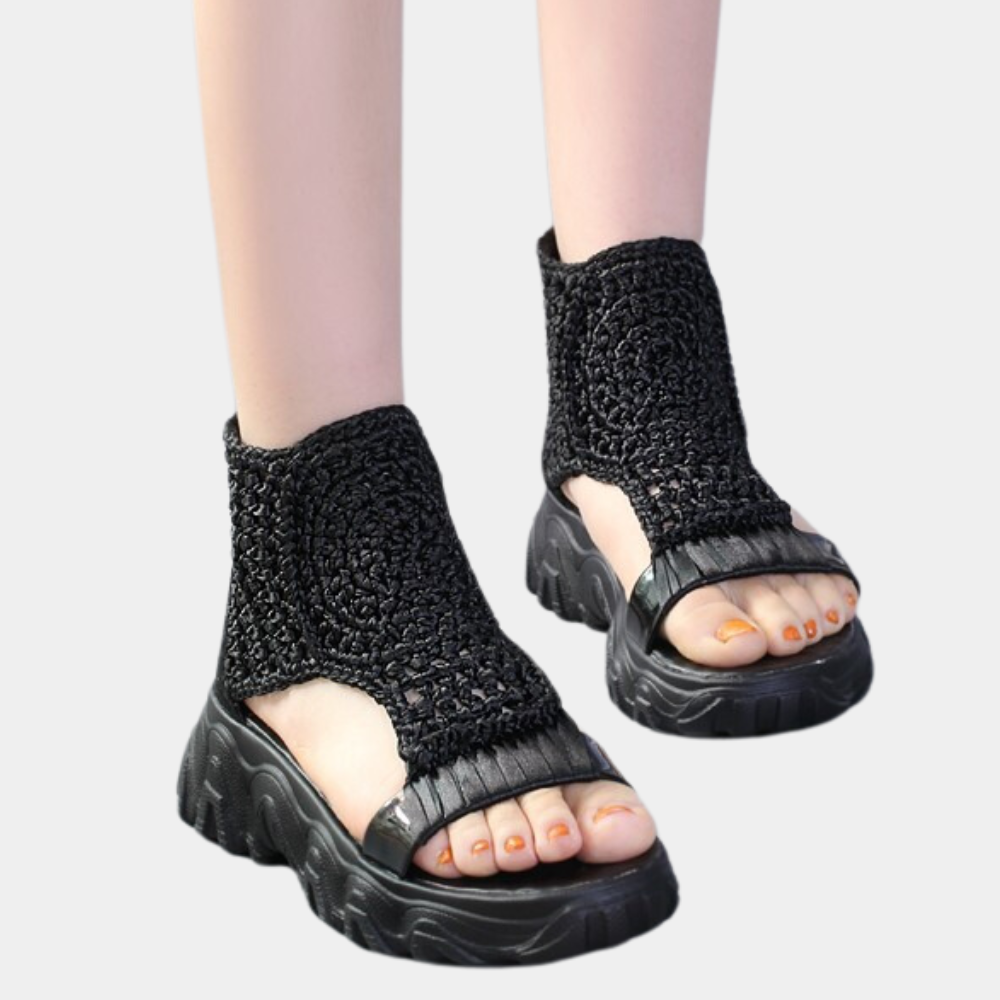 Romina | Elegante geflochtene Keilsandaletten