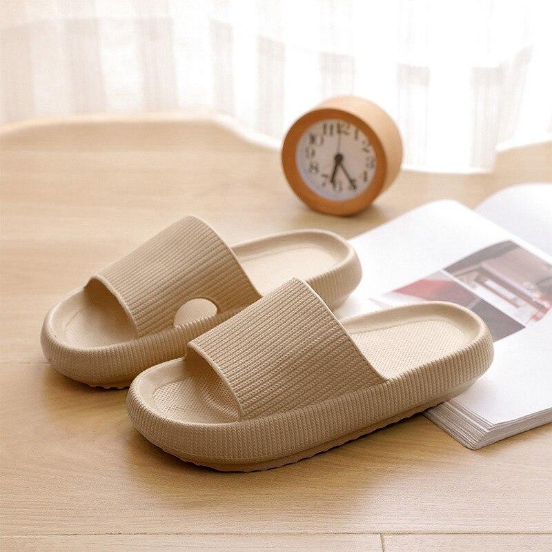Karina | Weiche Orthopädische Strandslipper