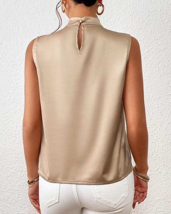 Lynn | Elegante ärmellose Satinbluse